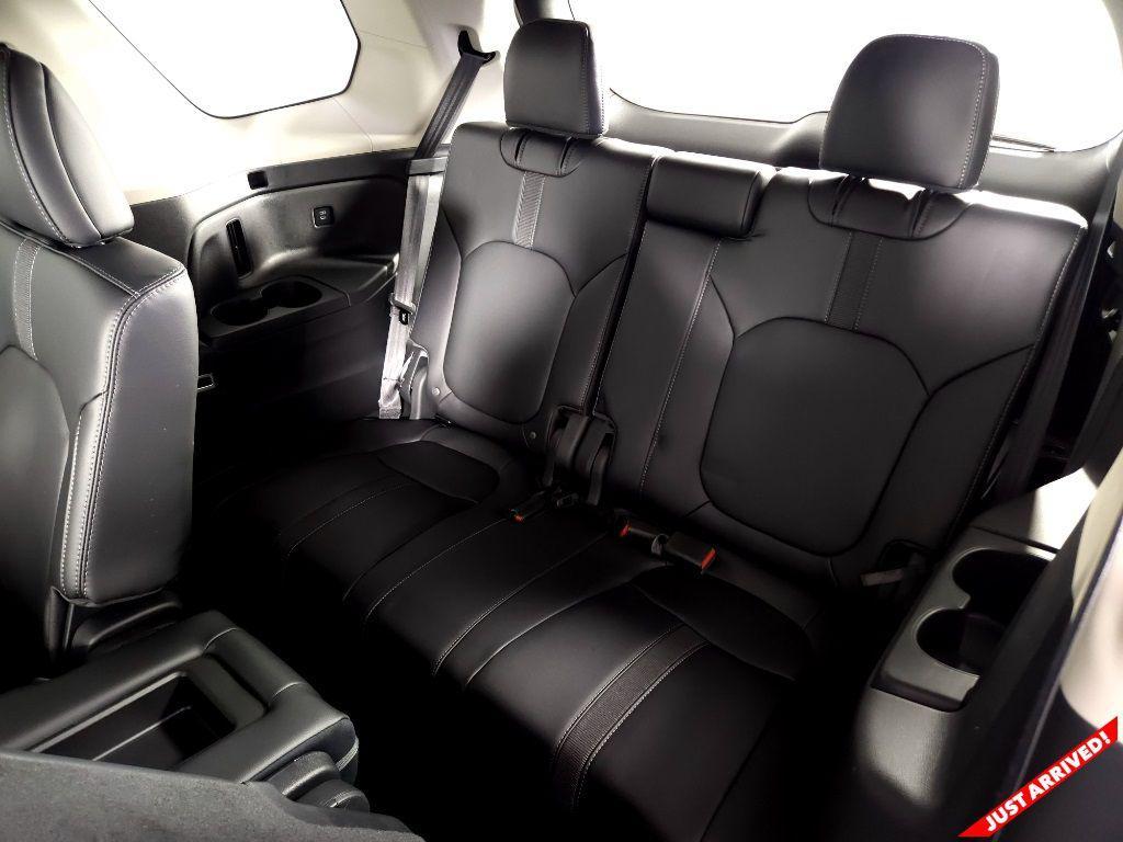 new 2025 Honda Pilot car, priced at $47,825