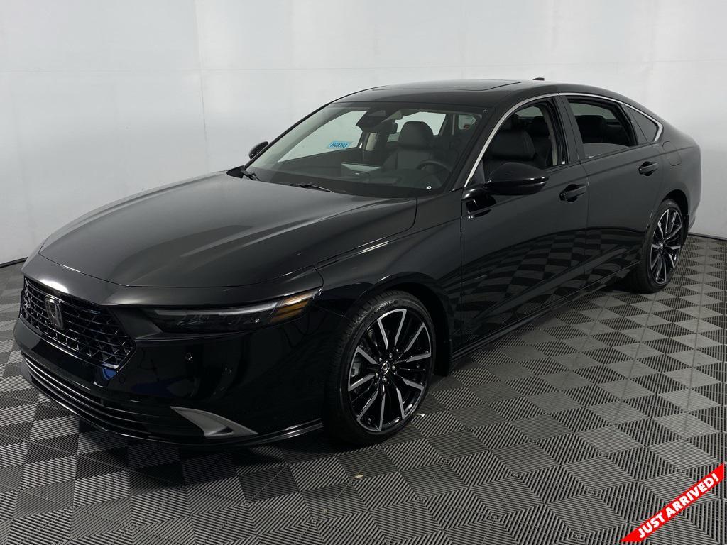 new 2025 Honda Accord Hybrid car, priced at $40,450