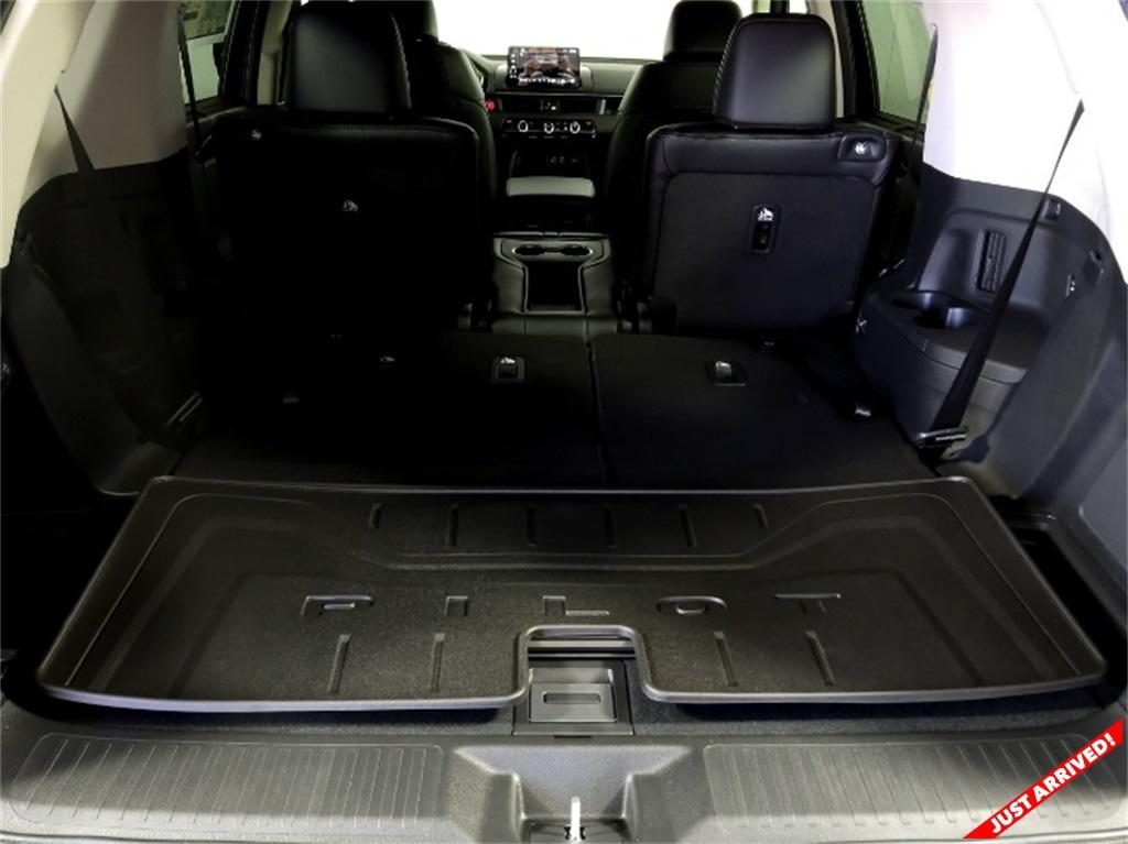 new 2025 Honda Pilot car, priced at $49,450
