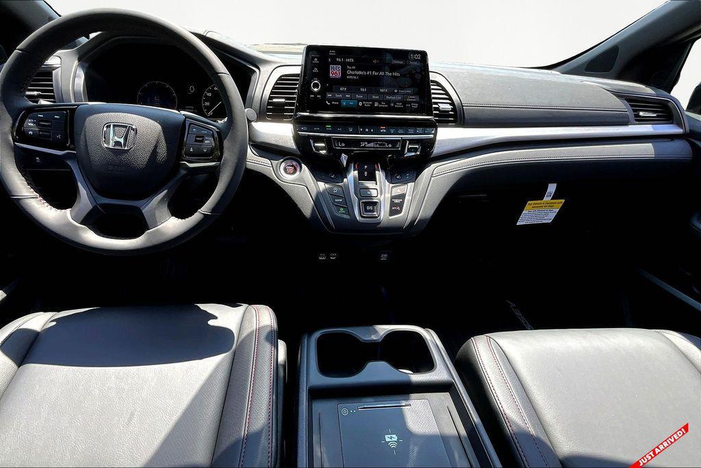 new 2026 Honda Odyssey car, priced at $45,390
