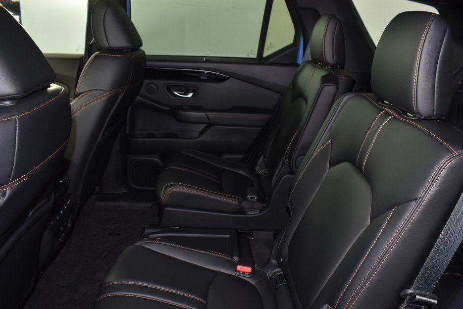 new 2025 Honda Pilot car, priced at $50,895