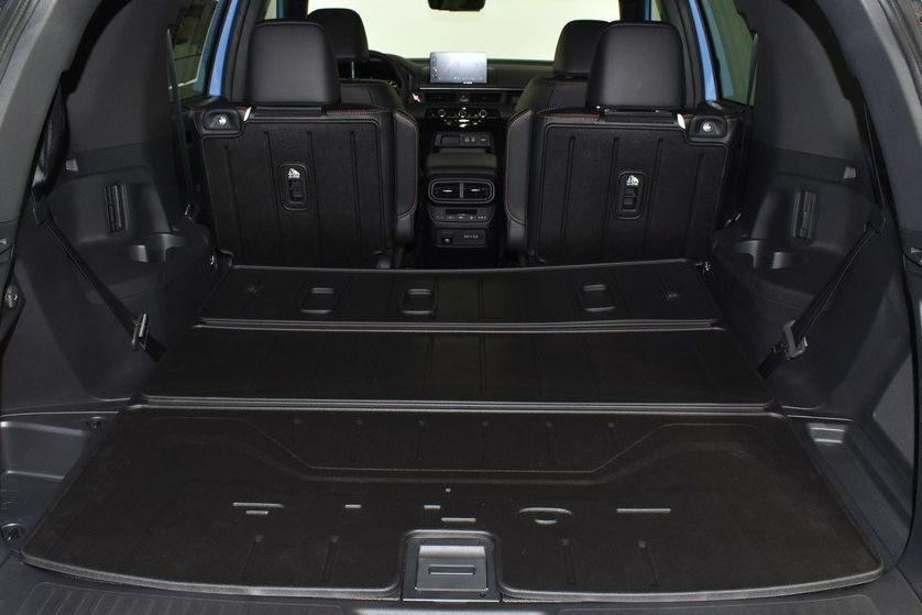 new 2025 Honda Pilot car, priced at $50,895