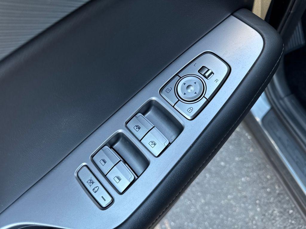 used 2023 Hyundai Palisade car, priced at $27,820