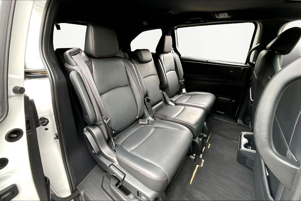 used 2024 Honda Odyssey car, priced at $39,432