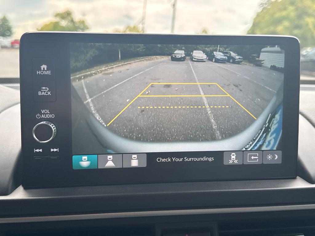 used 2025 Honda Pilot car, priced at $39,046