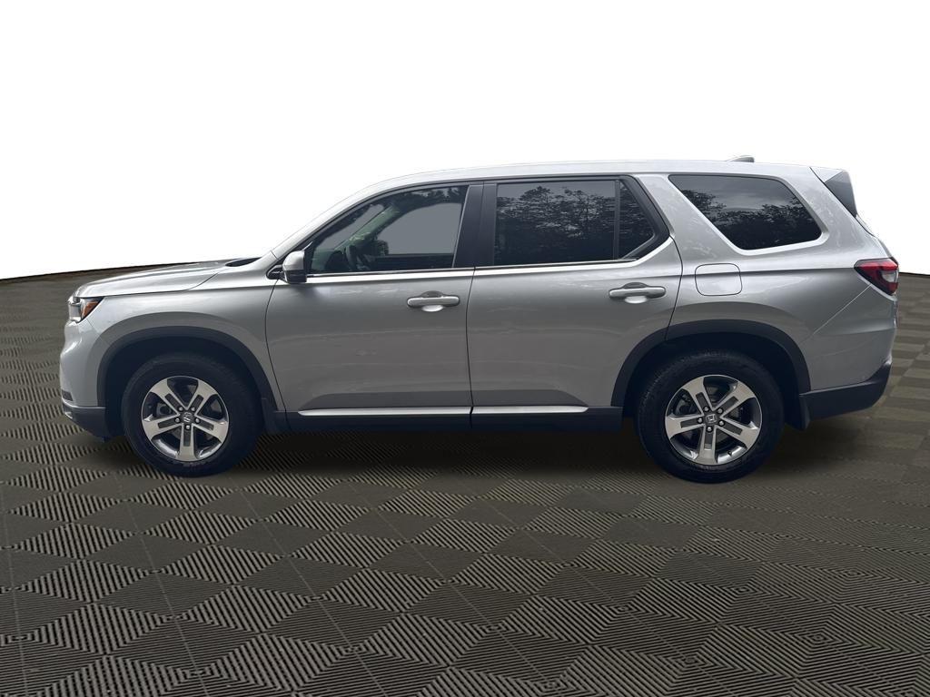 used 2025 Honda Pilot car, priced at $39,046