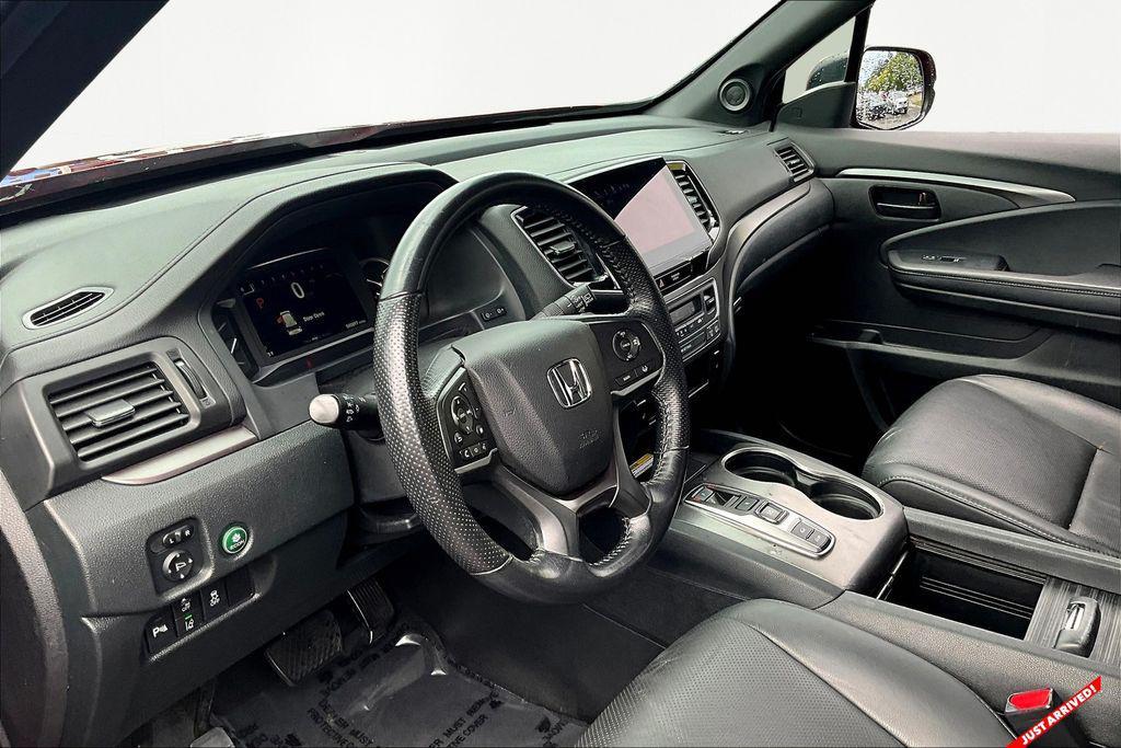 used 2023 Honda Passport car, priced at $31,932