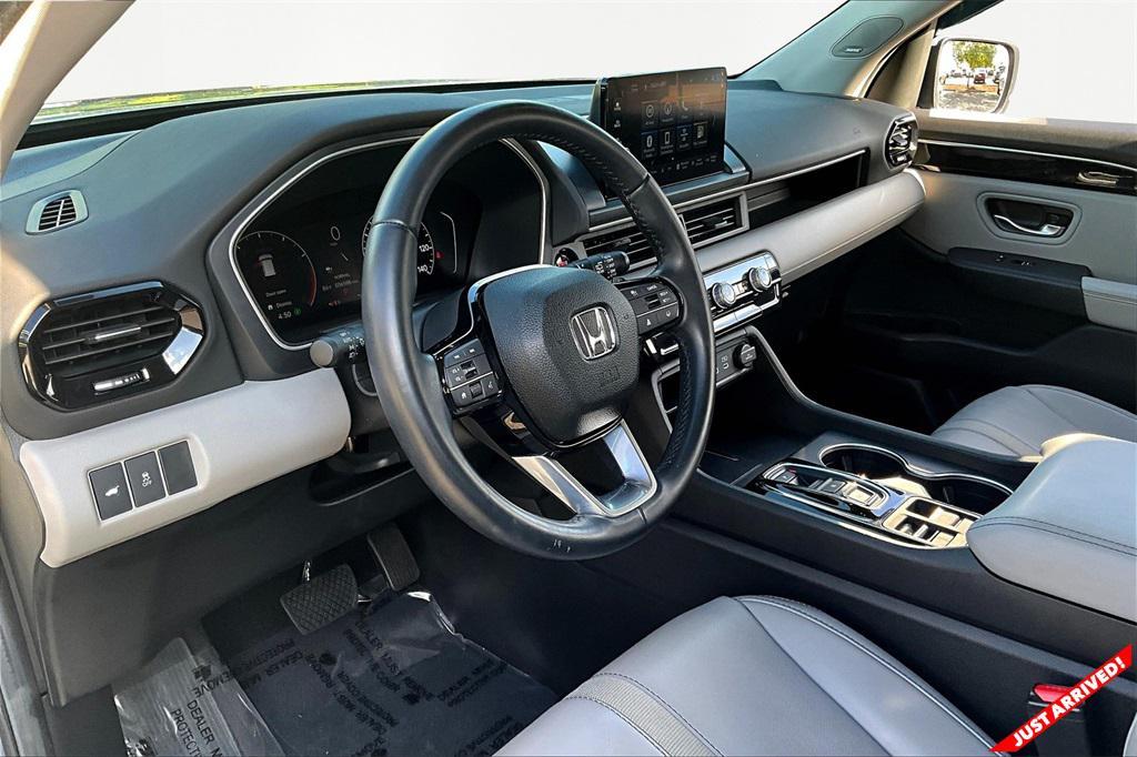 used 2023 Honda Pilot car, priced at $39,623