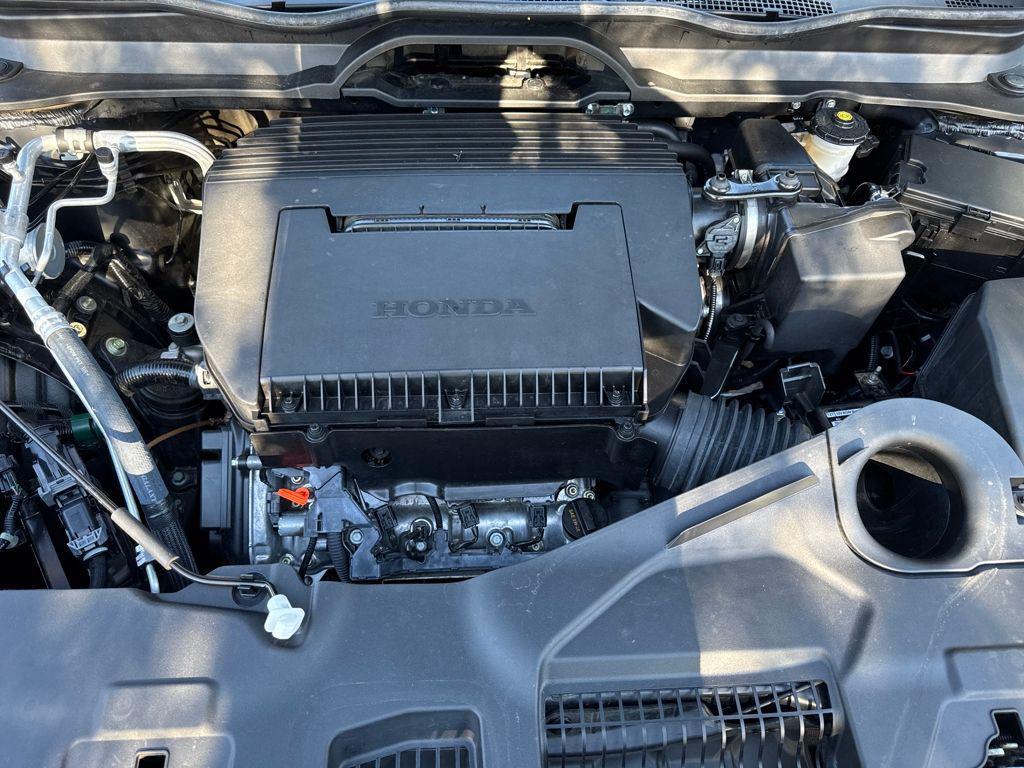 used 2025 Honda Pilot car, priced at $40,550