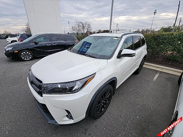 used 2019 Toyota Highlander car, priced at $26,664