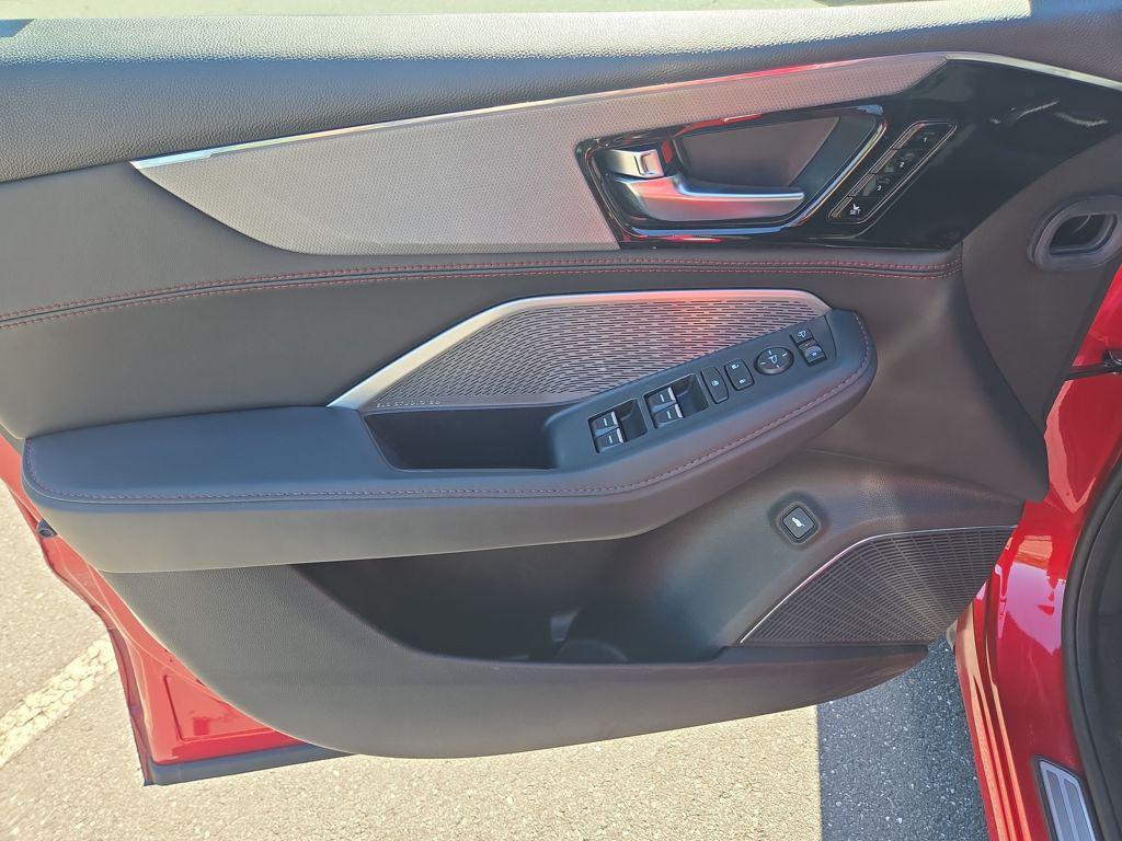 used 2024 Acura MDX car, priced at $43,795