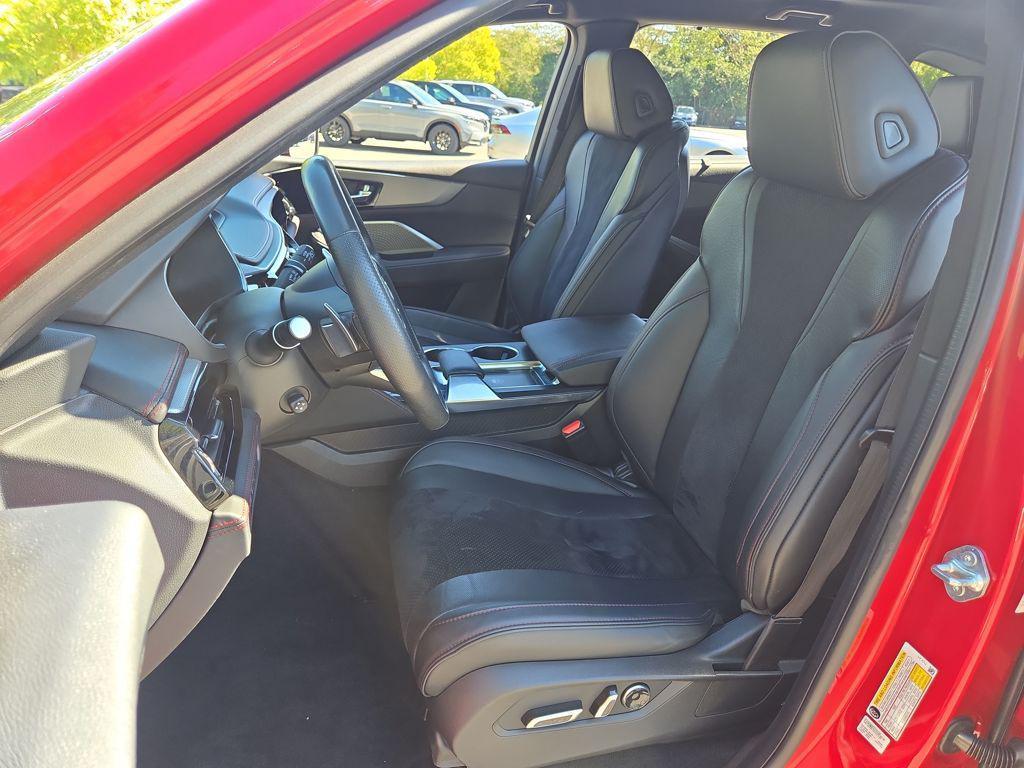 used 2024 Acura MDX car, priced at $43,795