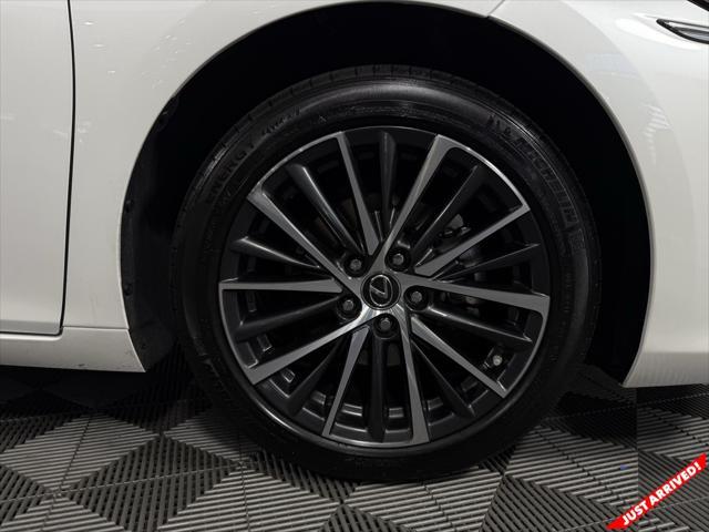 used 2024 Lexus ES 350 car, priced at $42,384