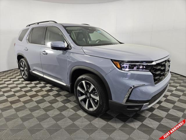 new 2025 Honda Pilot car, priced at $54,985