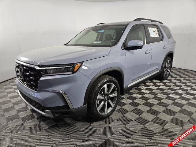 new 2025 Honda Pilot car, priced at $54,985