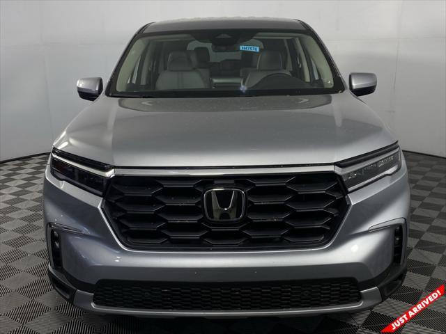 new 2025 Honda Pilot car, priced at $44,895