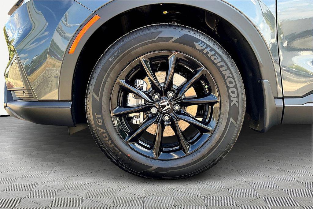 new 2026 Honda CR-V Hybrid car, priced at $40,175