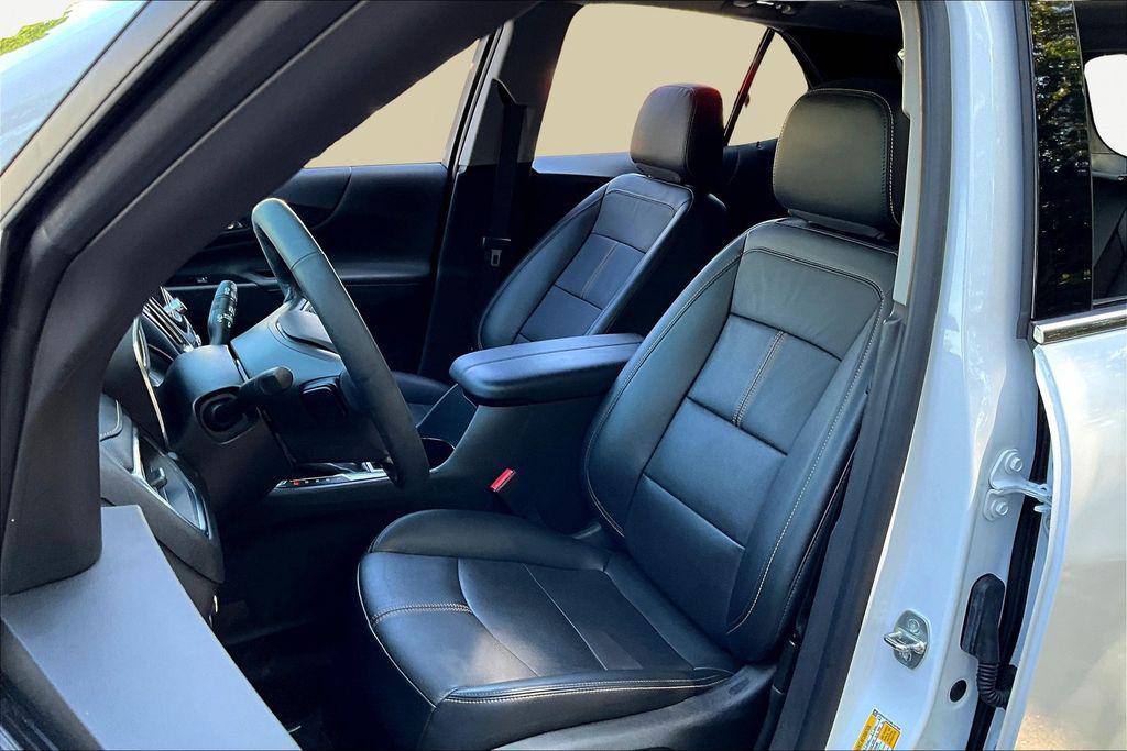 used 2023 Chevrolet Equinox car, priced at $25,007