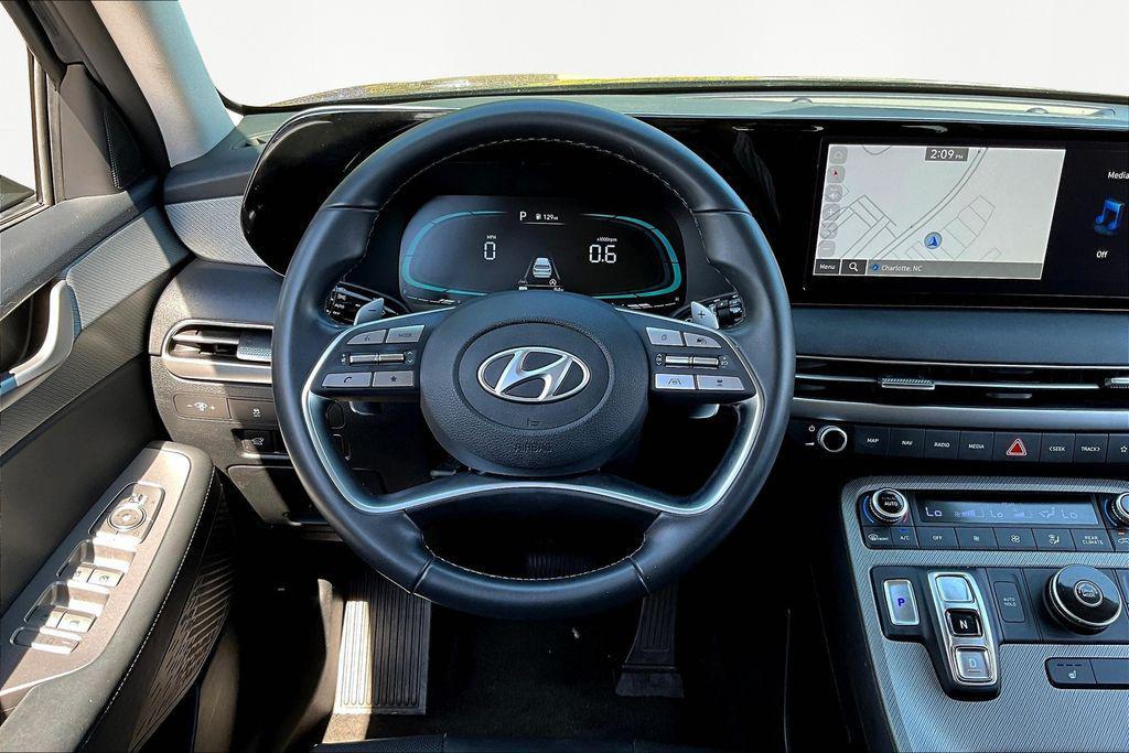 used 2025 Hyundai Palisade car, priced at $34,139