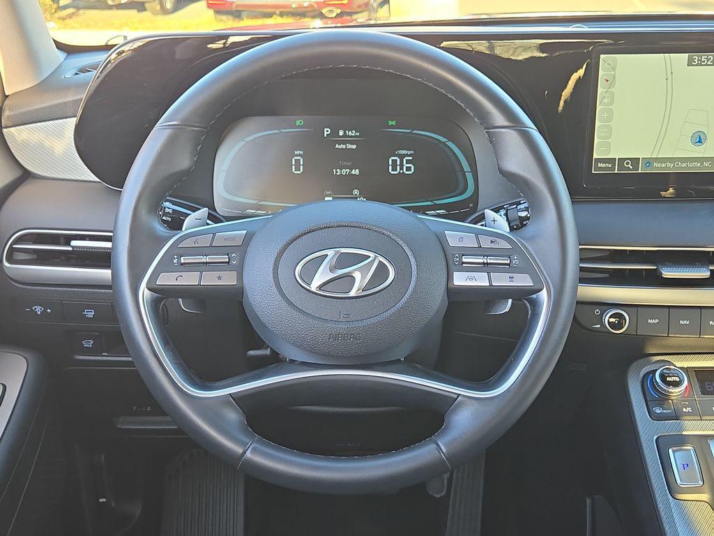 used 2025 Hyundai Palisade car, priced at $34,954