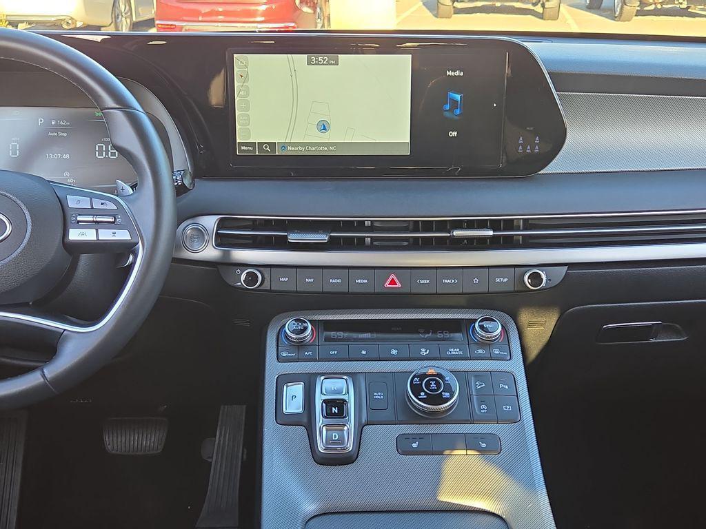 used 2025 Hyundai Palisade car, priced at $34,954