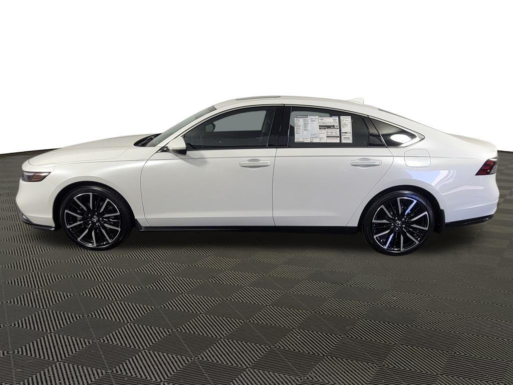 new 2025 Honda Accord Hybrid car, priced at $40,950