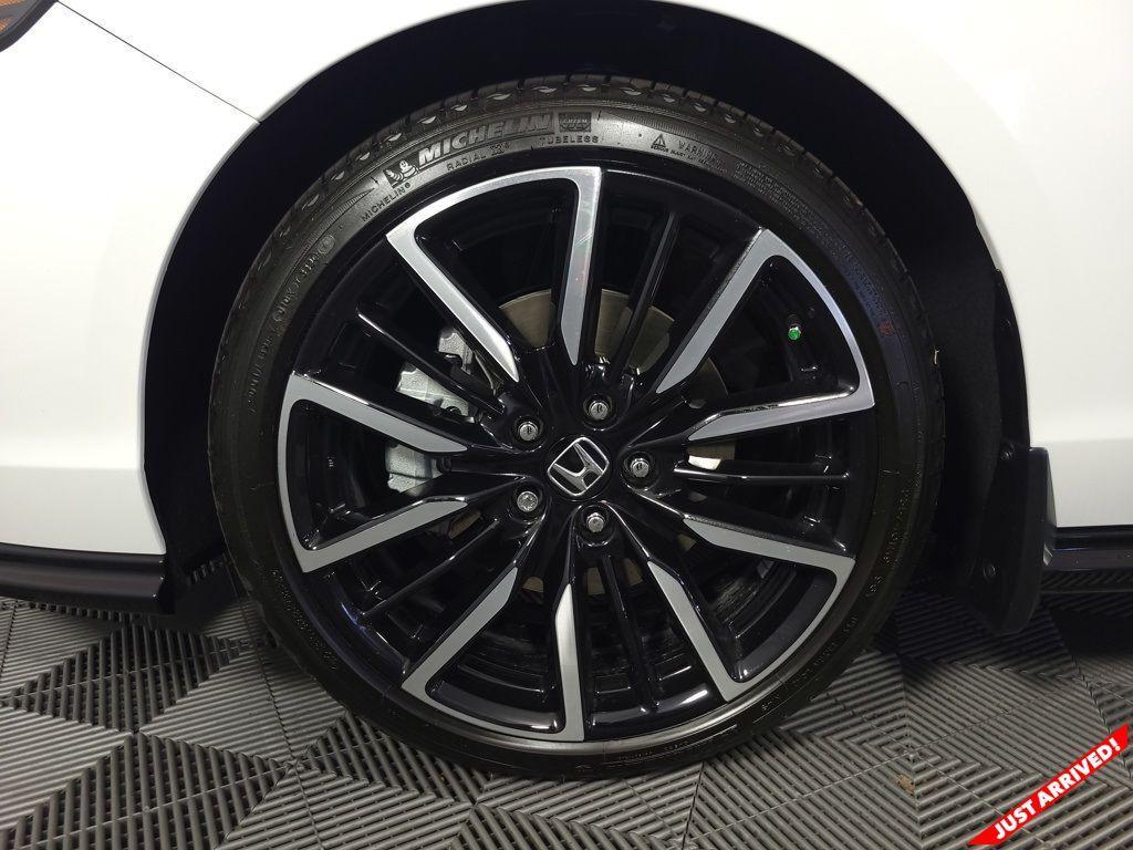 new 2025 Honda Accord Hybrid car, priced at $40,950