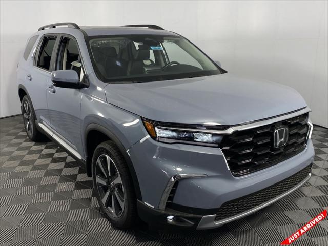 new 2025 Honda Pilot car, priced at $49,350