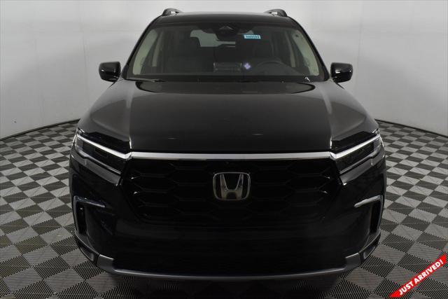 new 2025 Honda Pilot car, priced at $54,530