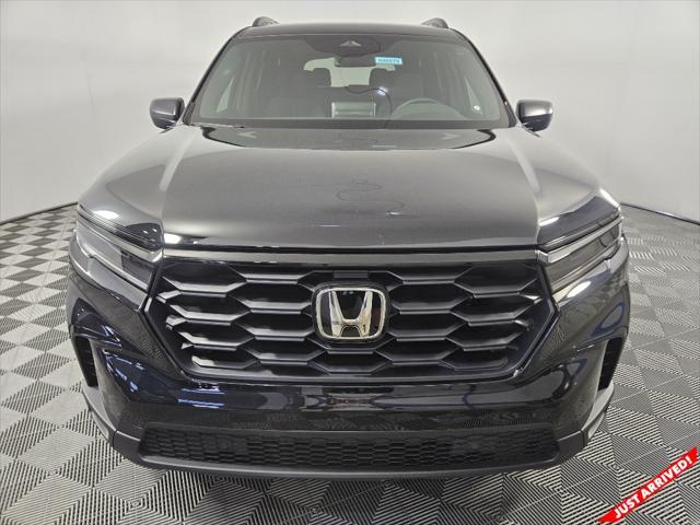 new 2025 Honda Pilot car, priced at $43,695