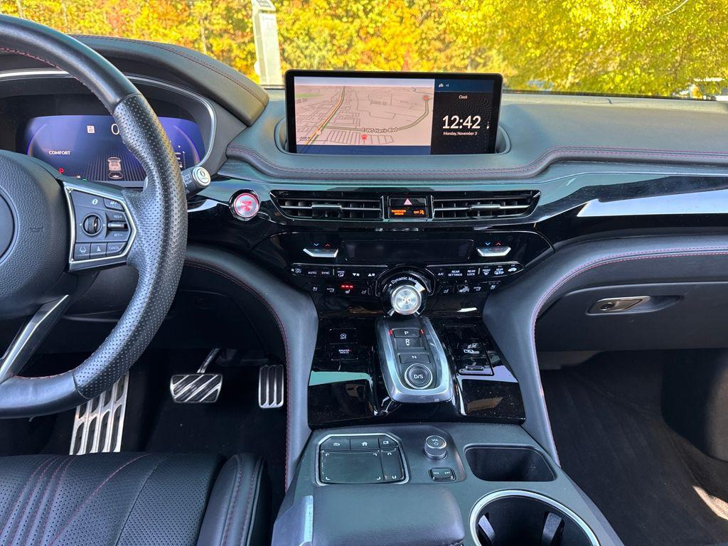 used 2024 Acura MDX car, priced at $50,777