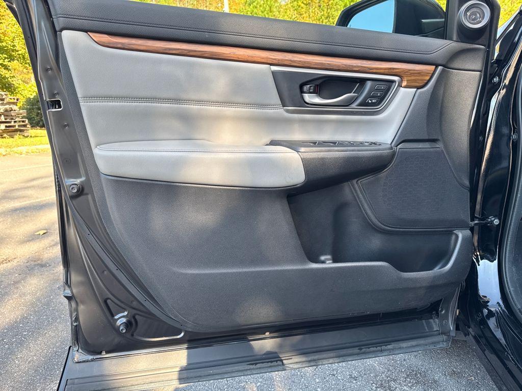 used 2020 Honda CR-V car, priced at $24,738