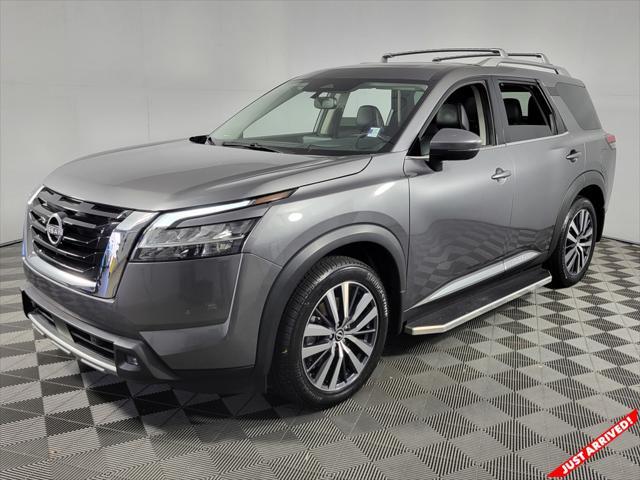 used 2022 Nissan Pathfinder car, priced at $36,257