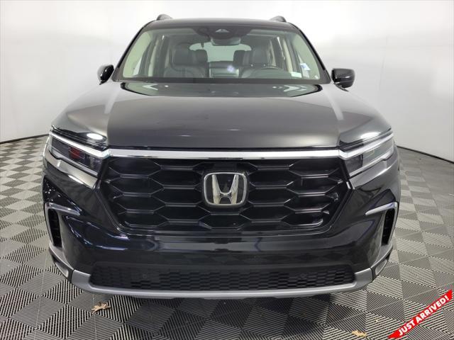 used 2023 Honda Pilot car, priced at $41,982