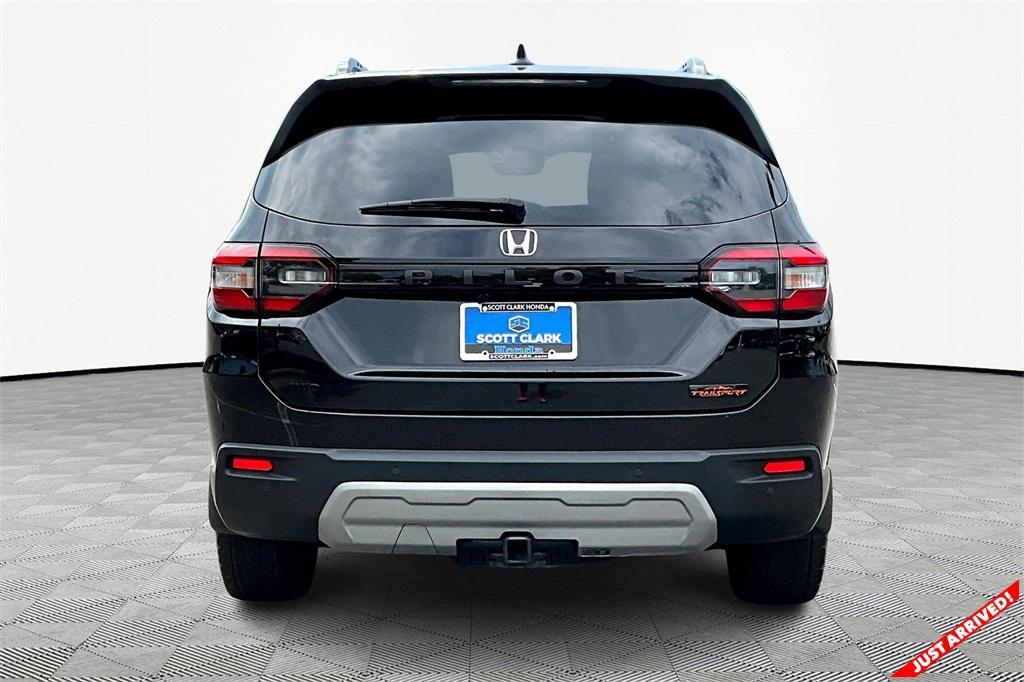 used 2024 Honda Pilot car, priced at $40,137