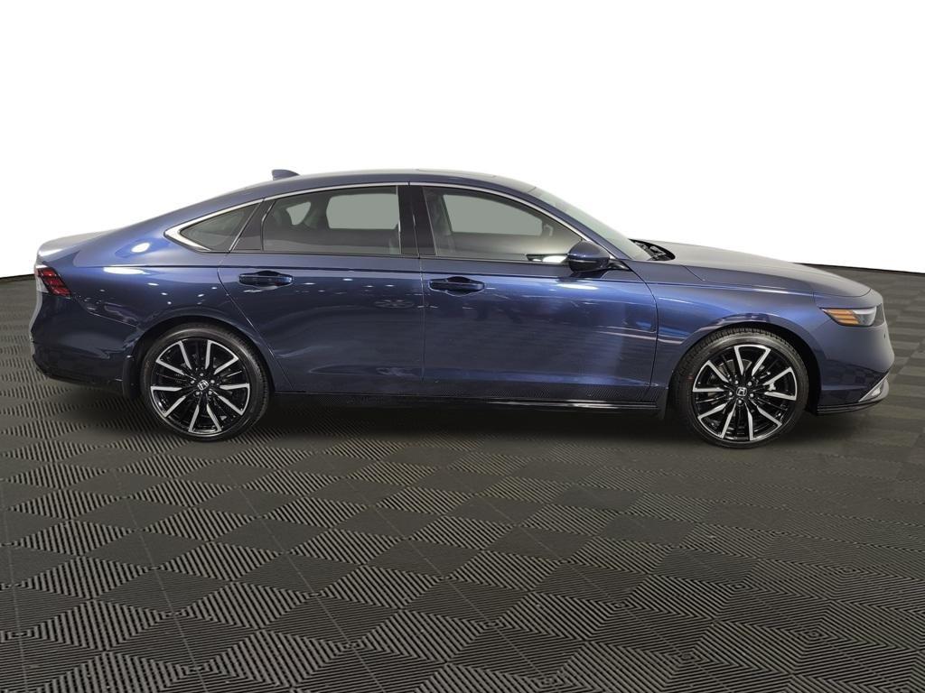new 2025 Honda Accord Hybrid car, priced at $40,495