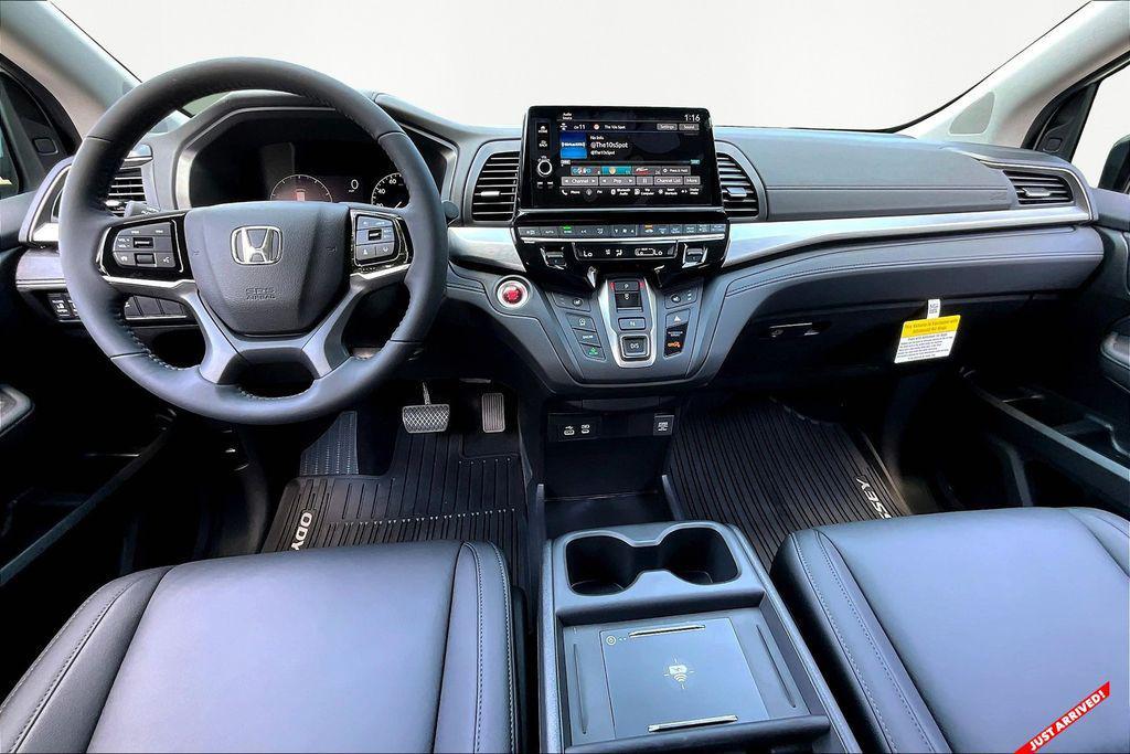 new 2026 Honda Odyssey car, priced at $44,745