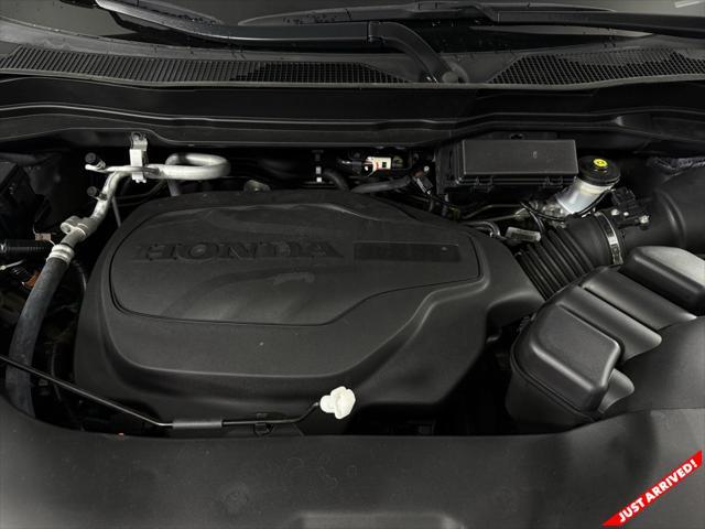 used 2022 Honda Pilot car, priced at $33,275