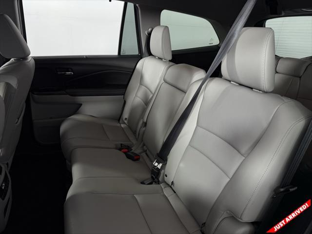 used 2022 Honda Pilot car, priced at $33,275