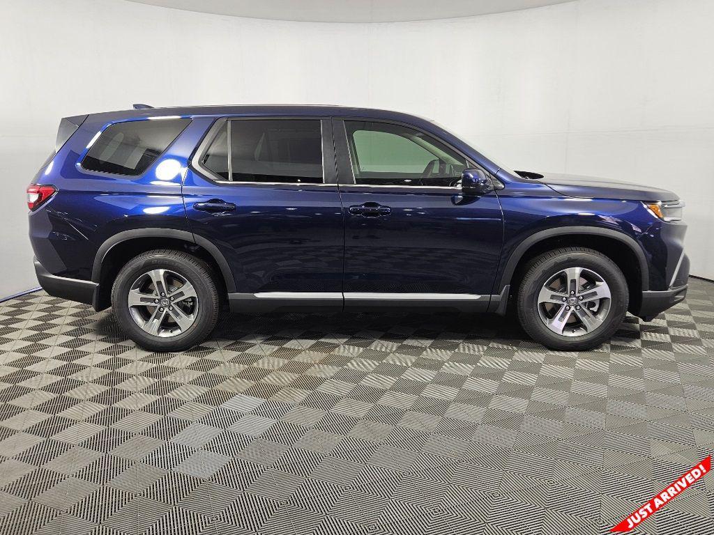 new 2025 Honda Pilot car, priced at $44,995