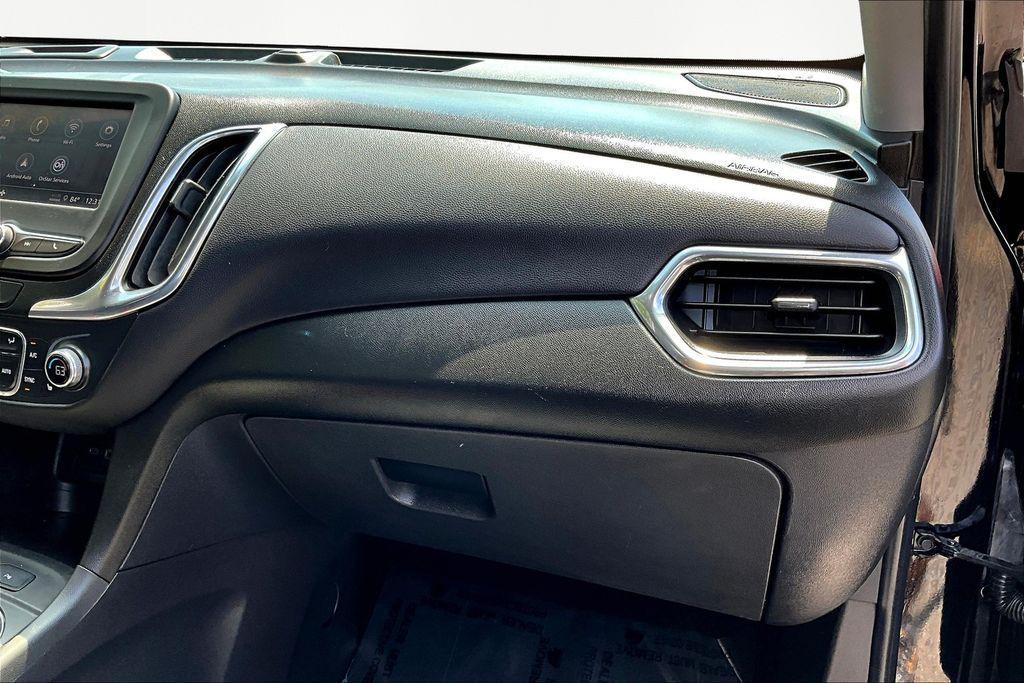 used 2022 Chevrolet Equinox car, priced at $19,104