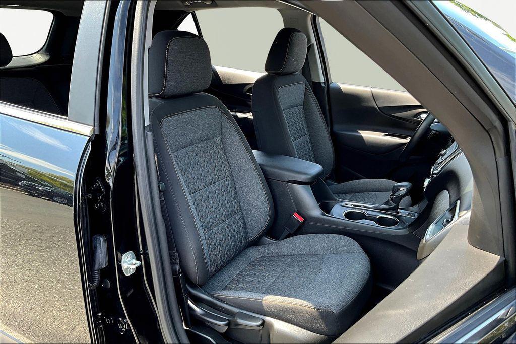 used 2022 Chevrolet Equinox car, priced at $19,104