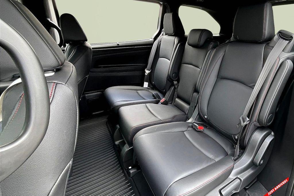 new 2026 Honda Odyssey car, priced at $46,440