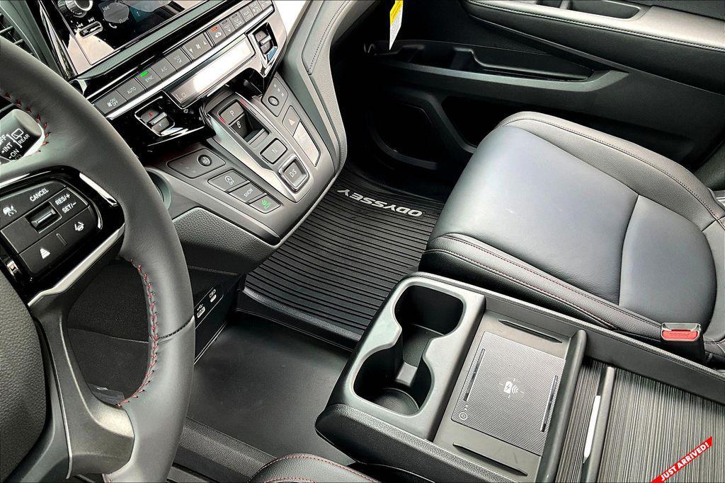 new 2026 Honda Odyssey car, priced at $46,440
