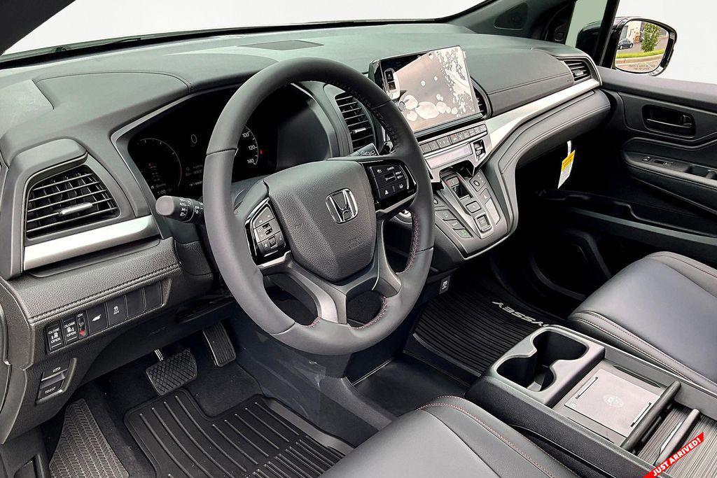 new 2026 Honda Odyssey car, priced at $46,440