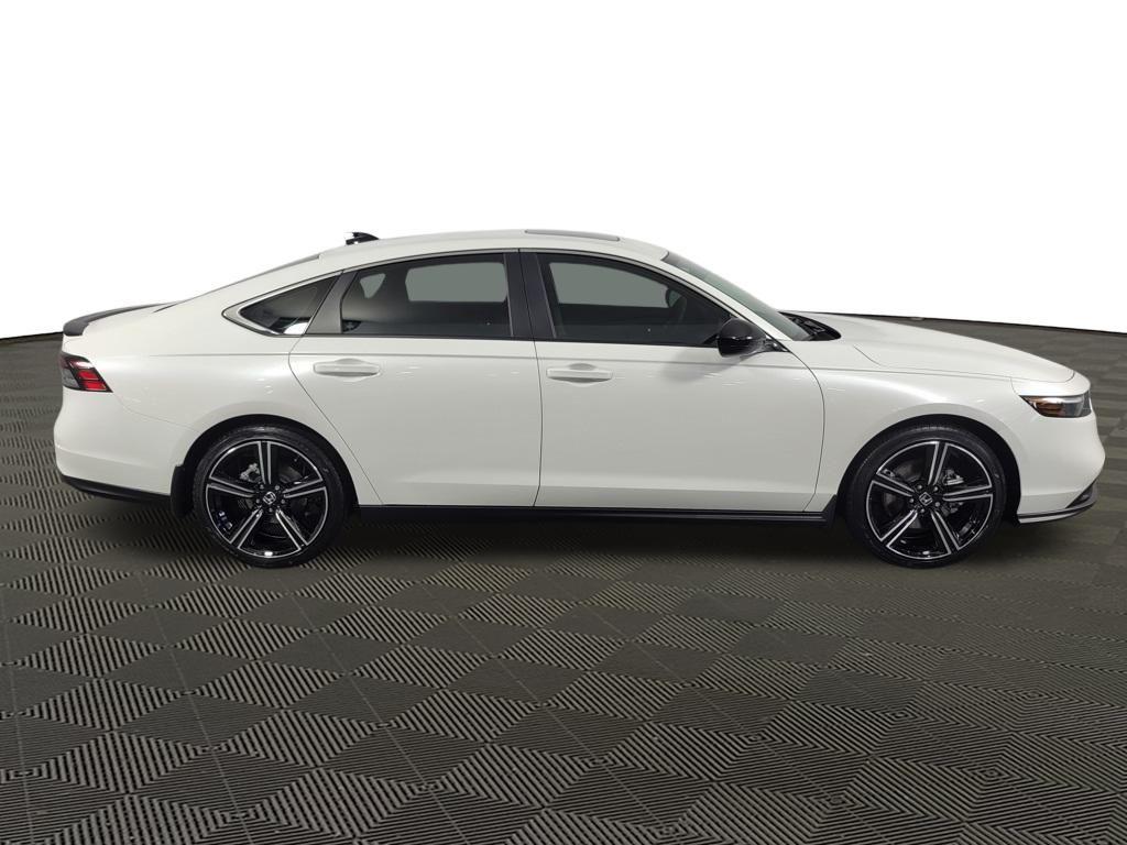 new 2025 Honda Accord Hybrid car, priced at $35,305