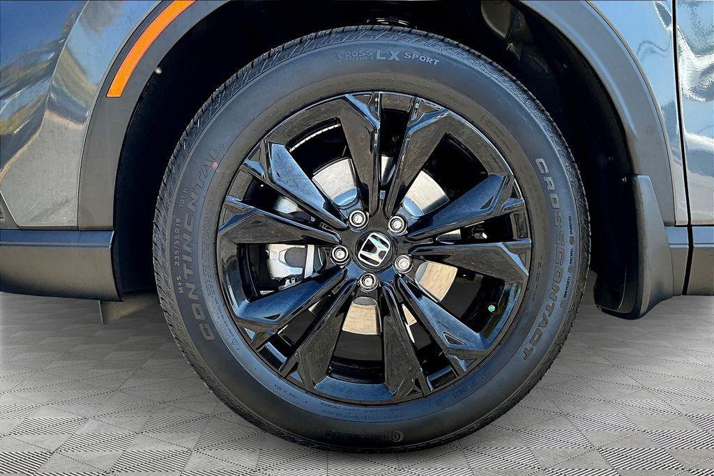 new 2026 Honda CR-V Hybrid car, priced at $43,700