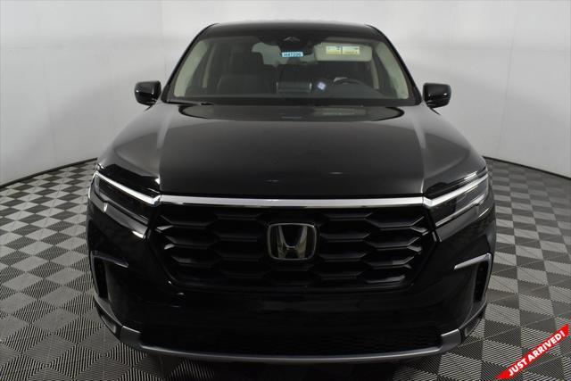 new 2025 Honda Pilot car, priced at $44,895