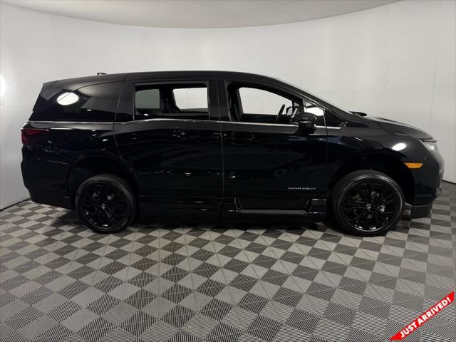 used 2025 Honda Odyssey car, priced at $89,985