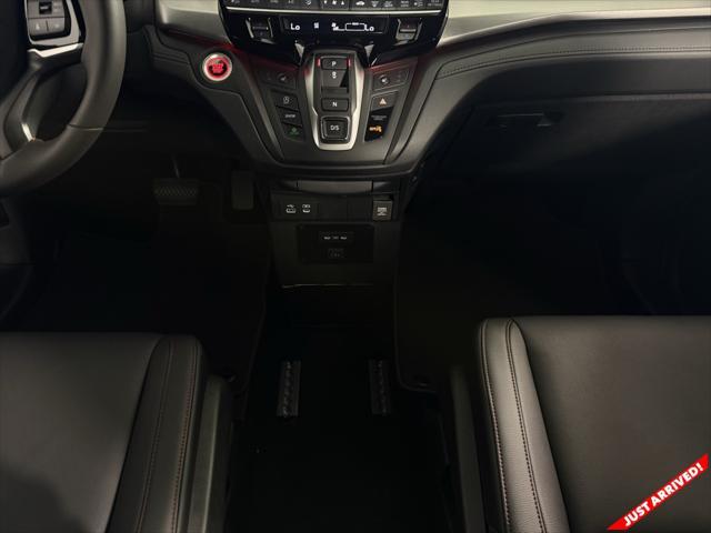 used 2025 Honda Odyssey car, priced at $89,985